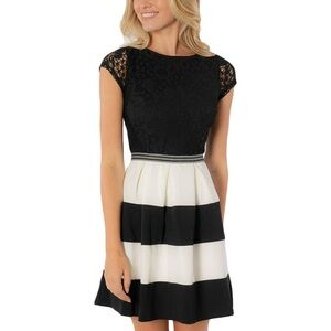 Speechless Fit & Flare Dress Size L